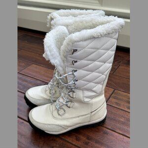 Bearpaw White Women's Sheepskin Leather Waterproof Boots- size 9